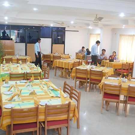 Periyar Meadows Hotell Kumarakom Exteriör bild